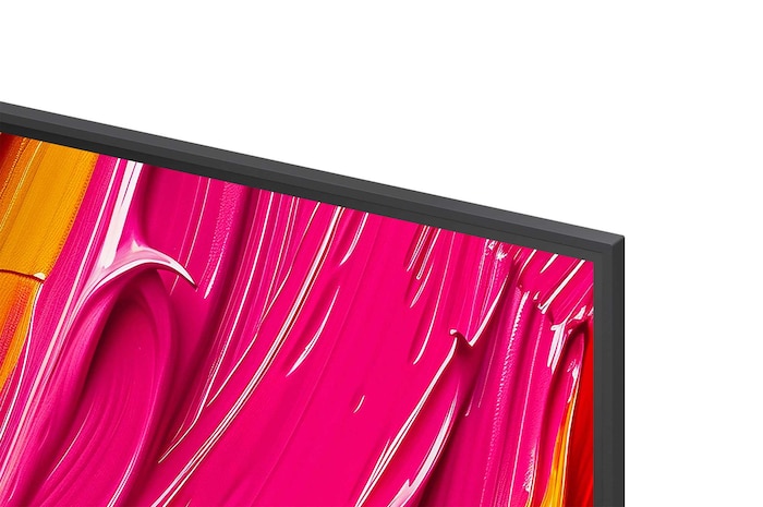 Before and after comparison of how LG 4K Super Upscaling improves image quality. Two panels showing the same image of a colorful bird sitting on a branch in a forest, panel on the right is faded out. The title talks about how 4K Super Upscaling enhances resolution, brightness and clarity.