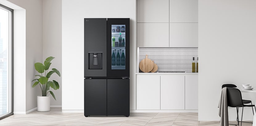 Tủ lạnh LG cửa kiểu pháp giúp hoàn thiện không gian căn bếp đầy phong cách.