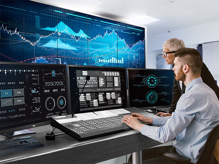 Trung tâm Điều khiển/Kiểm soát1