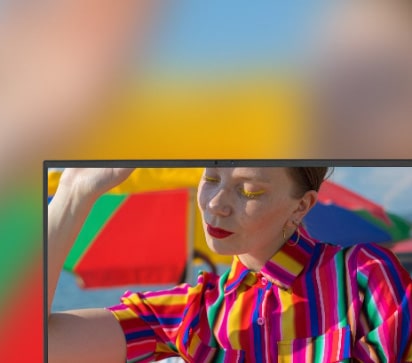 Gam màu rộng DCI-P3 99%.	