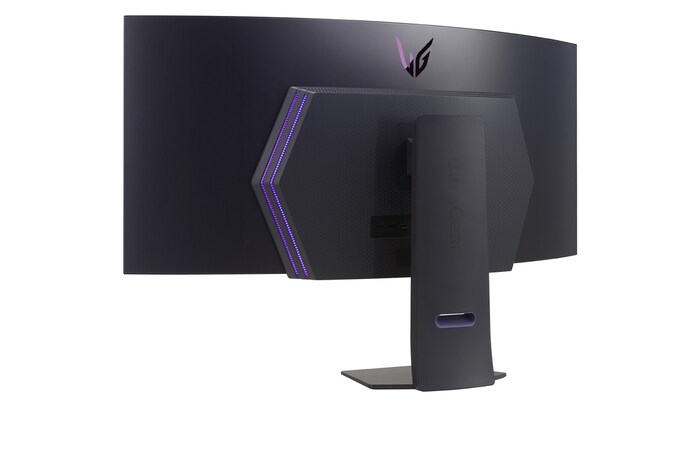 LG Màn hình Gaming 45" LG UltraGear, OLED WQHD cong với tốc độ làm mới 240Hz Thời gian phản hồi 0,03ms (GtG) - 45GS95QE-B, 45GS95QE-B
