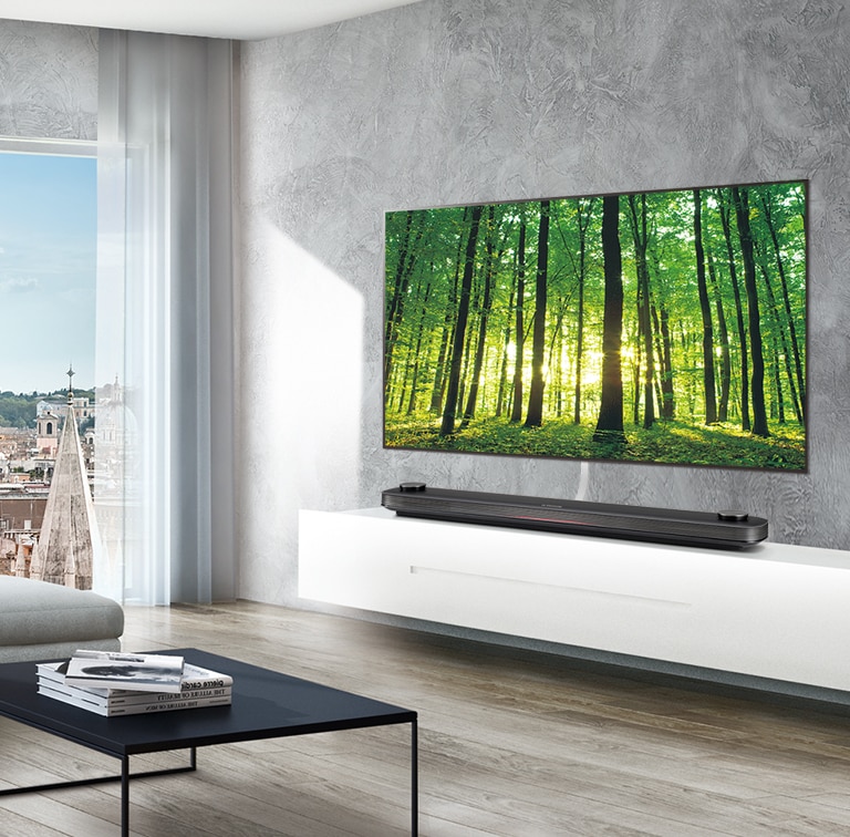 ID_CommercialTV_features_01_M03_Hotel-TV_1551167767931