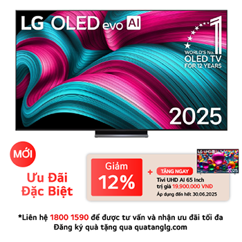 Front view of LG OLED evo AI C5 4K Smart TV. 12 Years of world number 1 OLED emblem and LG OLED evo AI 2025 logo are on the screen.