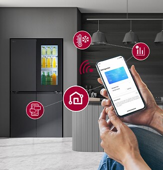 Nội thất nhà bếp hiện đại với tủ lạnh InstaView.