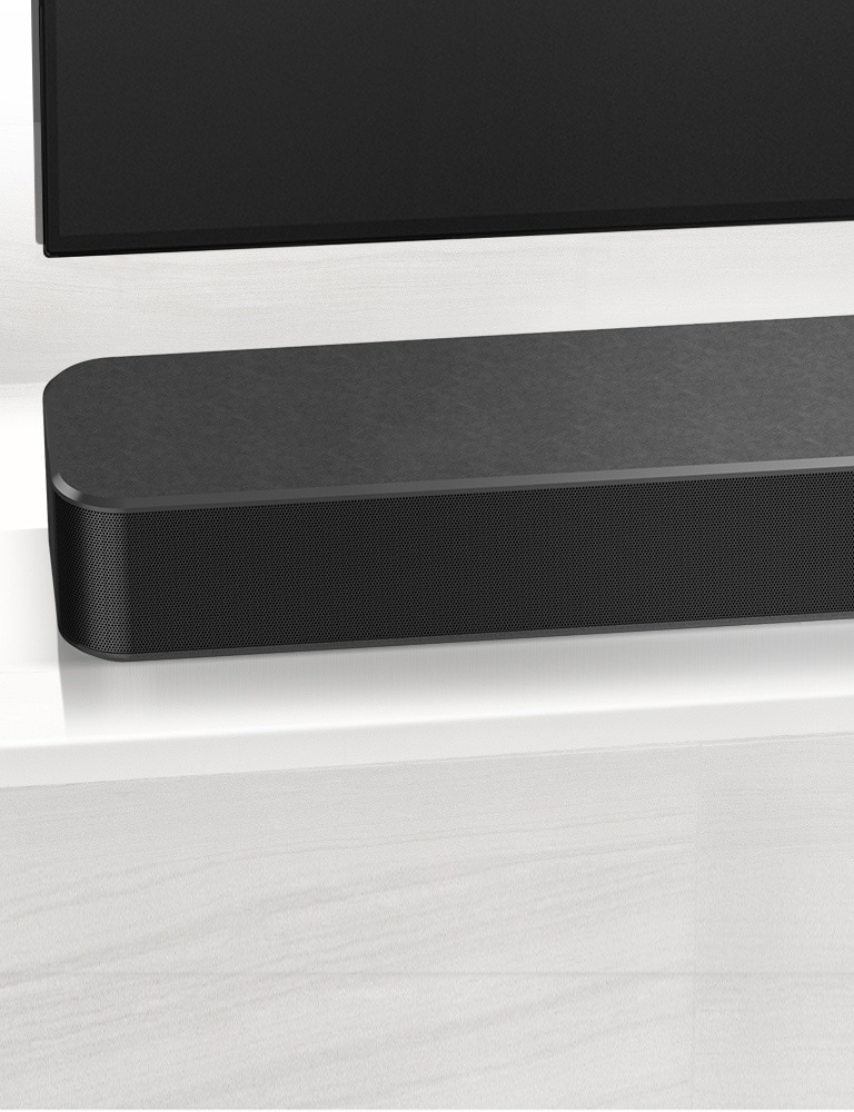 Ảnh cận cảnh góc phía trái của Loa thanh LG. Hiển thị cả cạnh phía dưới bên trái của TV.