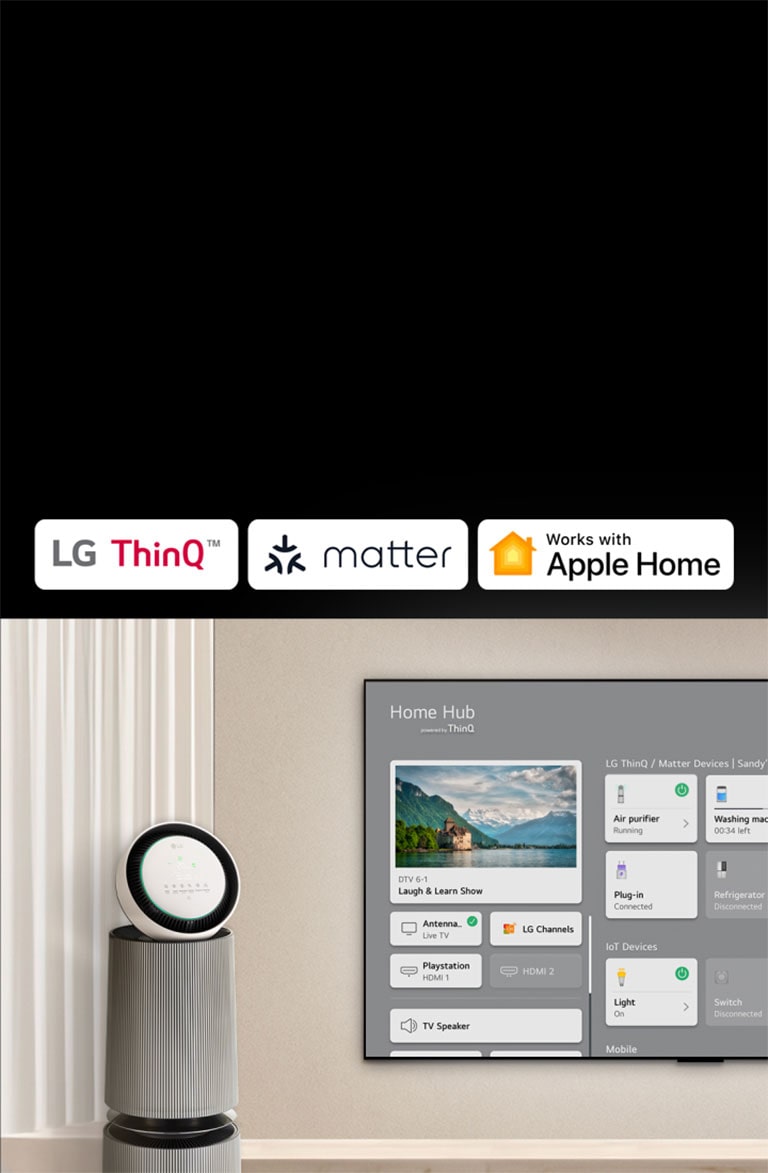 Logo của LG ThinQ™, vật chất và Apple Home. Một TV LG gắn trên tường và LG PuriCare™ Objet Collection 360° ở bên trái. TV hiển thị Home Hub và con trỏ nhấp vào &quot;Máy lọc không khí&quot; và LG PuriCare™ Objet Collection 360° được kích hoạt.