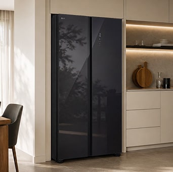 Tủ lạnh Side by Side LG GDFB607VGAH Kính Đen với thiết kế cửa kính sang trọng, hòa hợp hoàn hảo với không gian bếp hiện đại.