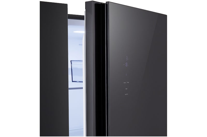 Tủ lạnh Side by Side LG GDFB607VGAH Kính Đen với hình cận cảnh màn hình cảm ứng và bảng điều khiển nhiệt độ trực quan.