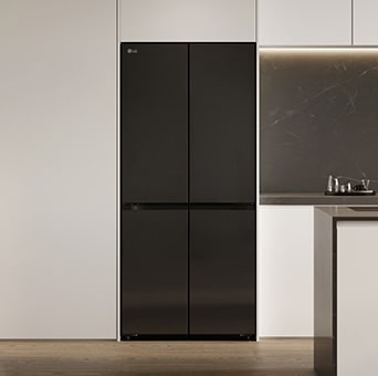 Mặt trước của tủ lạnh LG được tích hợp liền mạch vào nội thất nhà bếp hiện đại.
