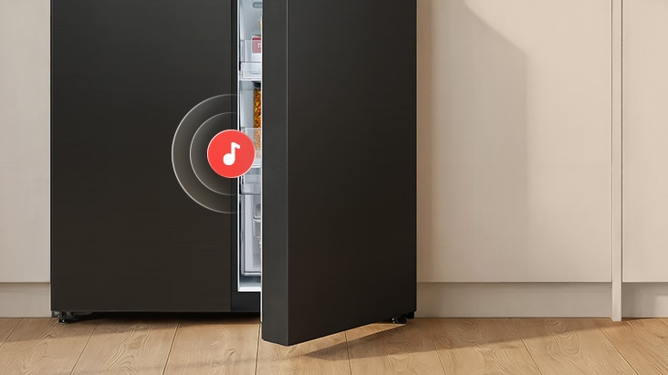Mở một phần cửa tủ lạnh LG với biểu tượng cảnh báo cho biết phát hiện mở cửa nhẹ.