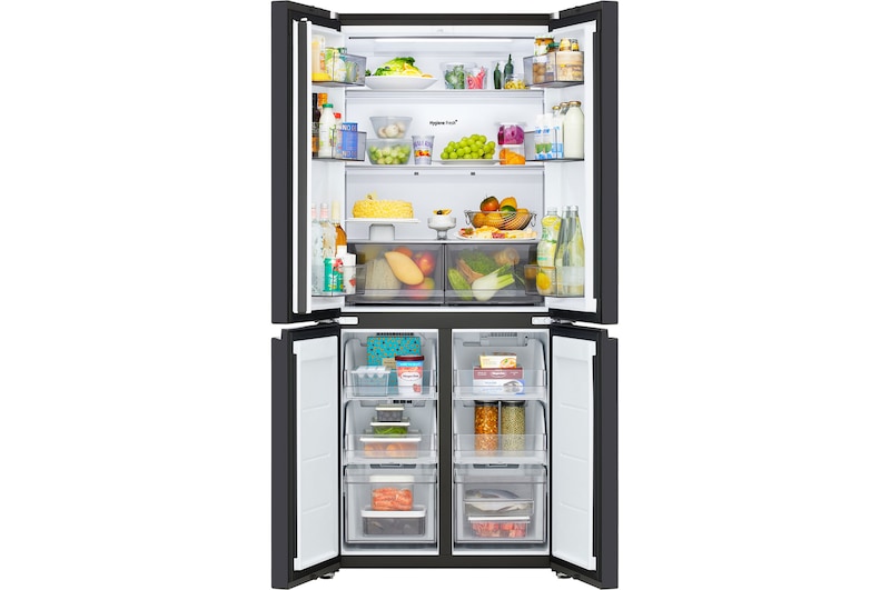 Mặt trước mở view với thực phẩm được lưu trữ