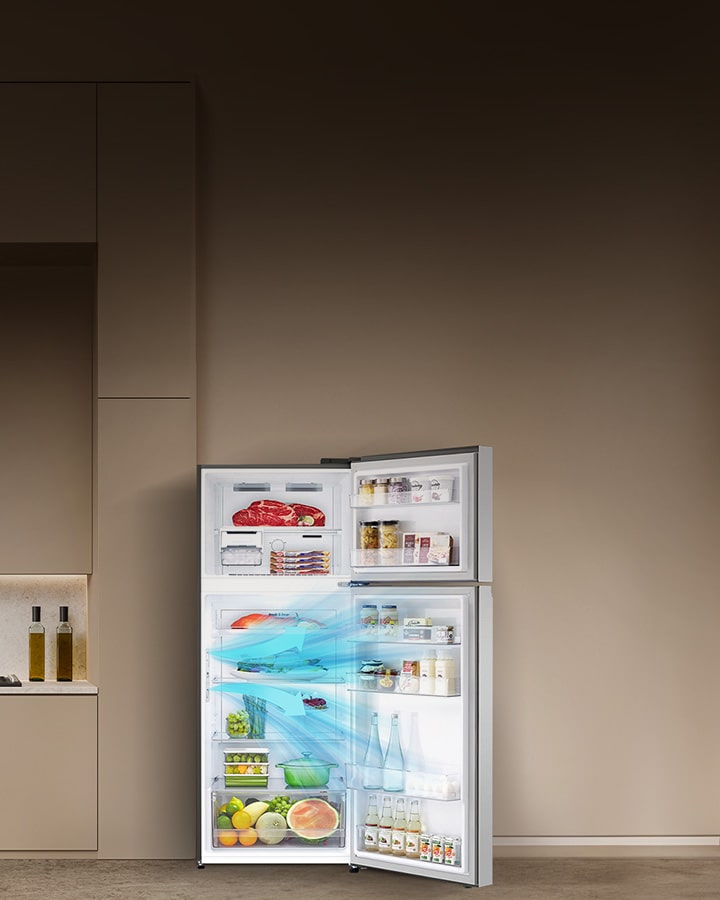 Nội thất nhà bếp hiện đại với tủ lạnh ngăn đá trên LG rộng, chứa được nhiều loại thực phẩm khác nhau