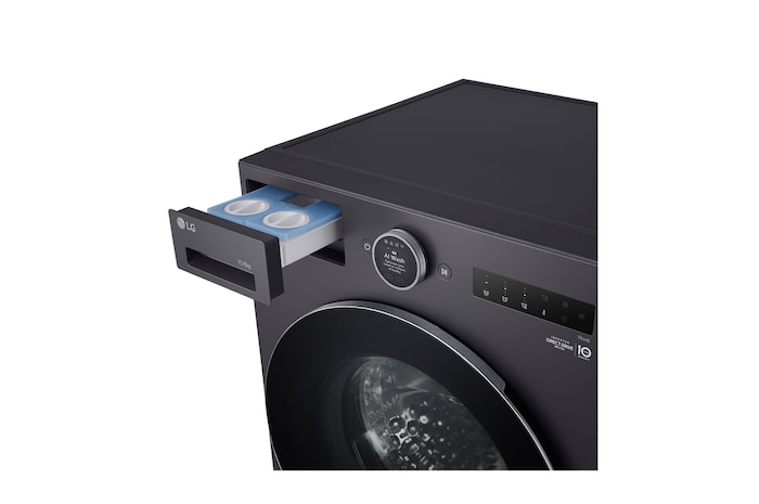 Side view detergent port