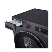 Side view detergent port