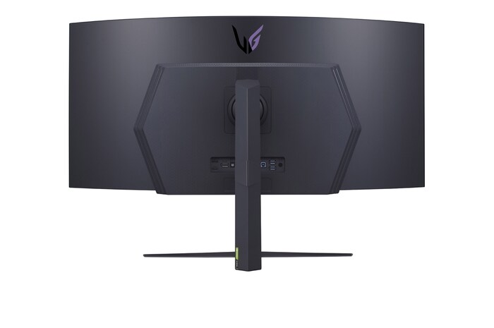 LG 45'' UltraGear™ OLED Curved Gaming Monitor WQHD with 240Hz Refresh Rate 0.03ms (GtG) Response Time, 45GR95QE-B