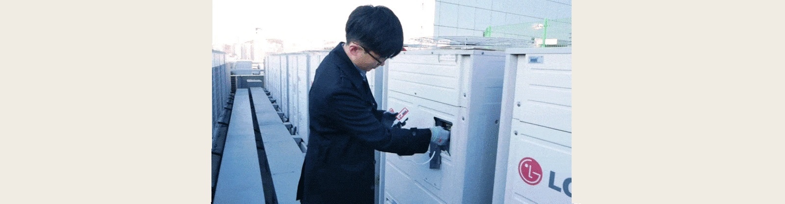 The compact communications module provides instant access to system data.