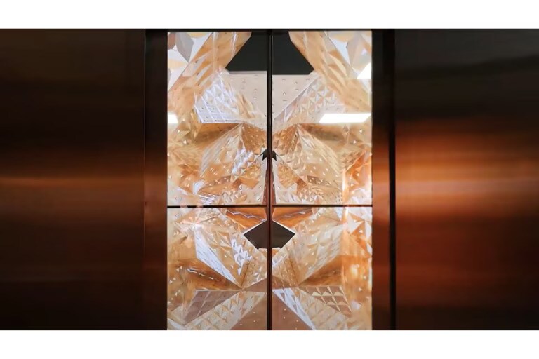 Fractal%20Transparent%20OLED%20Automatic%20Door%2C%20Dubai