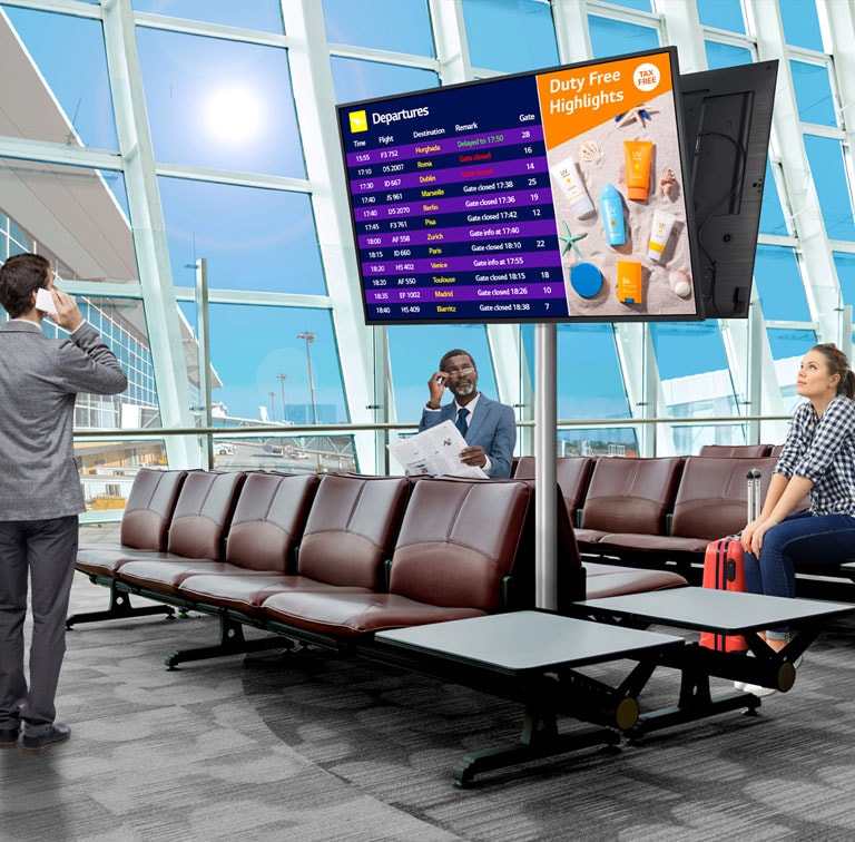 LG UHD Signage Provides Information Effectively1