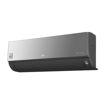 O LG Wall Mounted ARNU24GSKR4 tem um formato longo de paralelepípedo retangular com cor preta e uma leve curva na parte inferior. Há uma saída de ar na parte inferior e uma grade na parte superior.