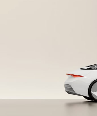 Carro branco moderno com interface digital sobreposta, representando soluções de software inteligentes projetadas para mobilidade.