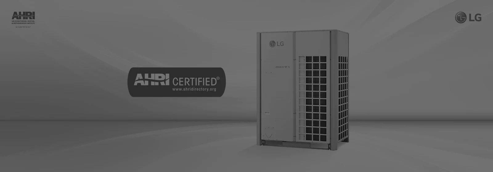 LG Multi V 5 é exibido no centro, envolto por uma névoa de partículas brancas, e o logotipo 'AHRI CERTIFIED' é colocado no lado esquerdo da unidade.