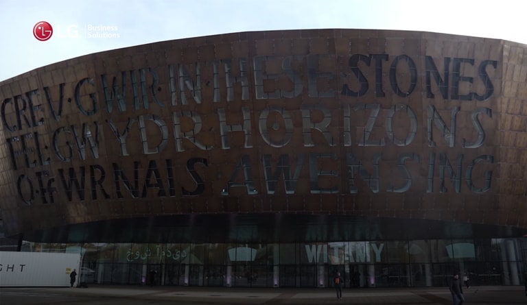 Película LED transparente da LG (LAT140)3