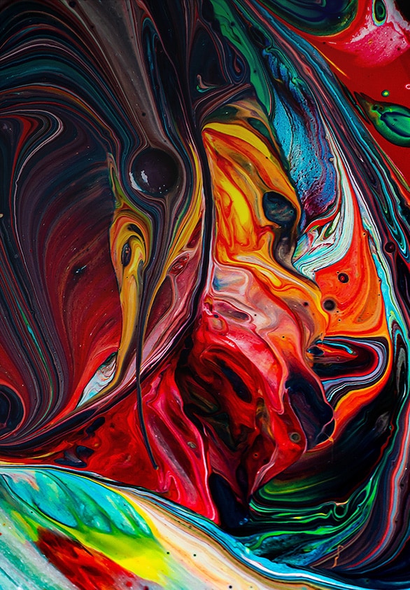 It showcases an astronaut and a colorful abstract image with vibrant 4K UHD colors.