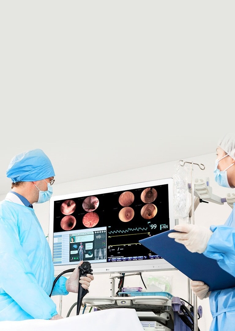 Surgical monitors helping users perform ideally detailed surgery