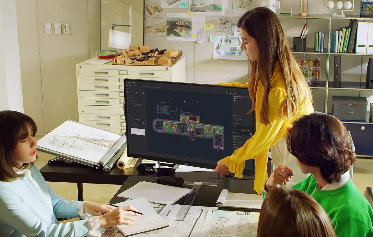 Escena de un arquitecto con Ergo