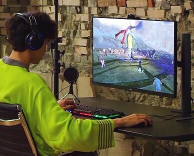 Escena de un gamer con Ergo