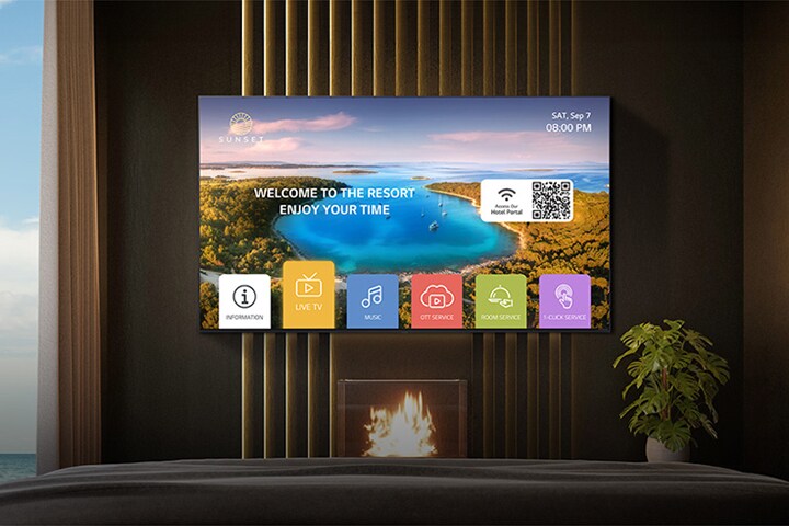 El televisor LG instalado muestra servicios, incluidos OTT y funciones de 1 clic, de fácil acceso.