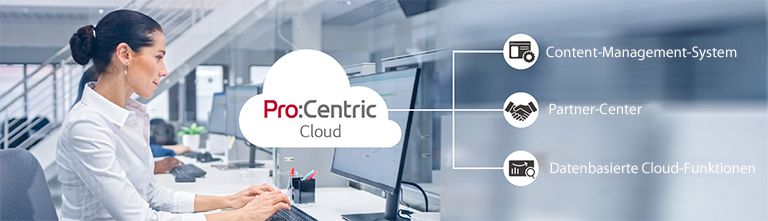 Eine Frau arbeitet mit Pro:Centric Cloud.