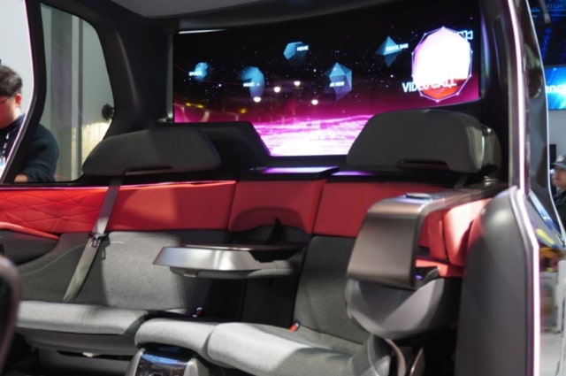 Part 1. Heart of future Mobility delivered by LG Electronics, Windshield