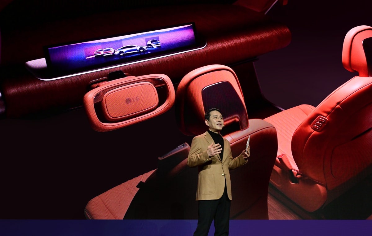 vs-hq-events-ces2025-pressconference-picker-02-image