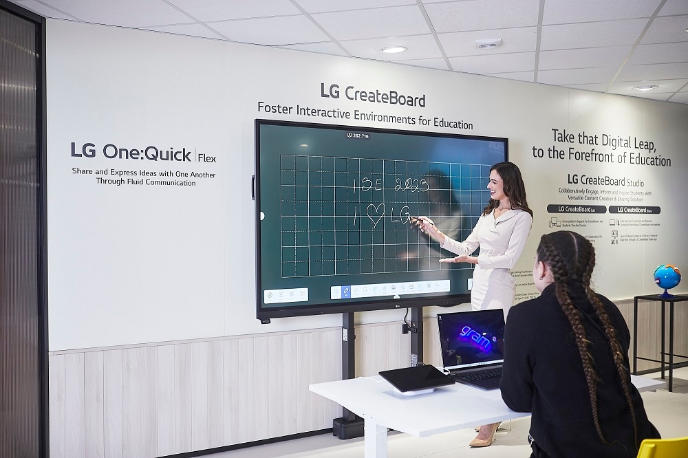 LG CreateBoard on display at LG's booth at ISE 2023