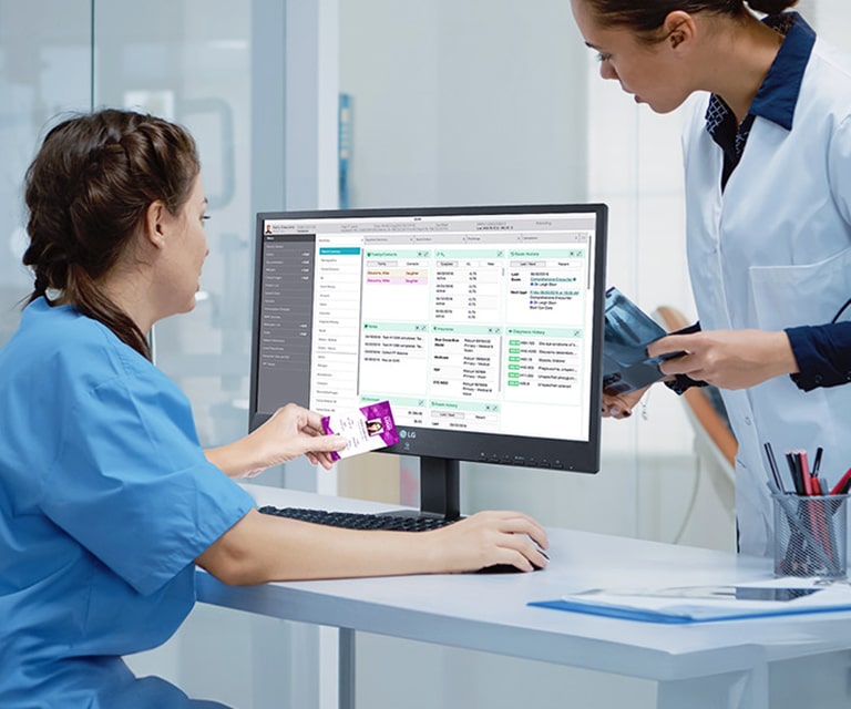 The 24CR661W with dual-band RFID is a versatile solution for various workplaces where security matters, like hospitals, offices, and factories.