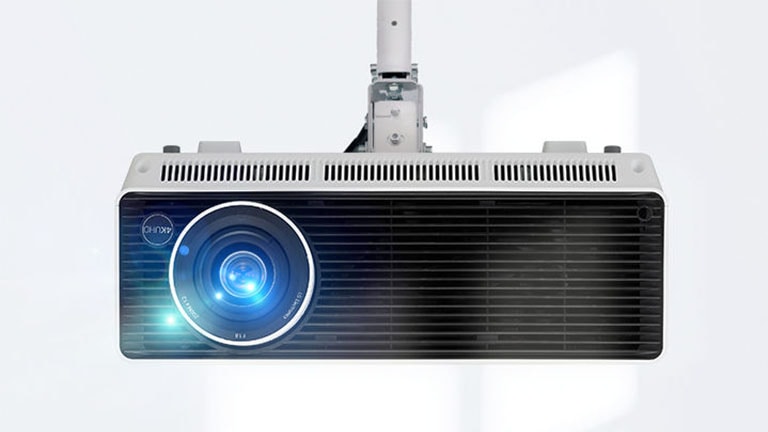 5,000 ANSI Lumens : Boost Power of Presentation.
