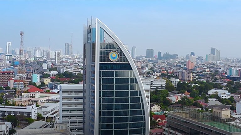 LG VRF Multi V Case Study Education Solution_Thailand "University of the Thai Chamber of Commerce"