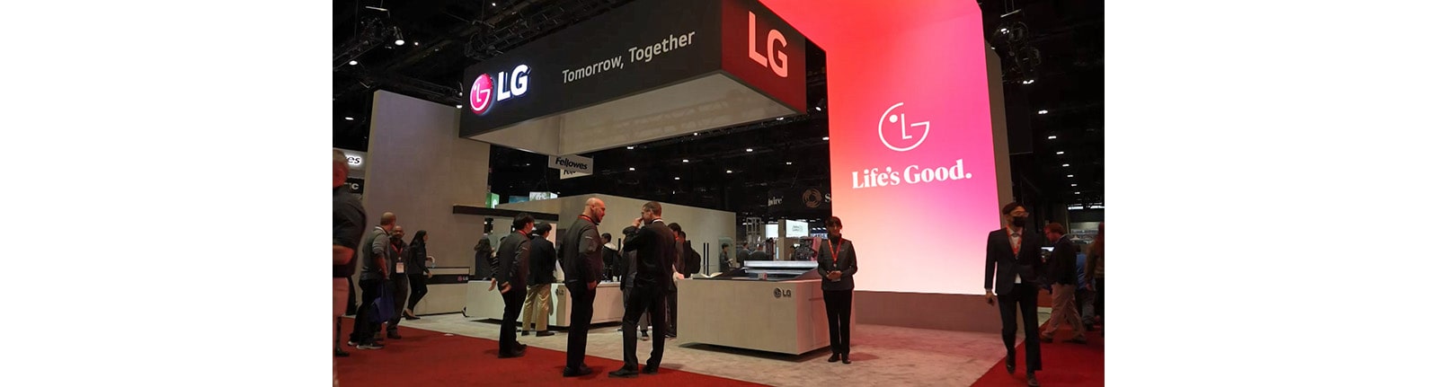 number of attendees visiting LG Compressor & Motor's booth at the AHR Expo in Chicago from January 21st to 24th, 2024