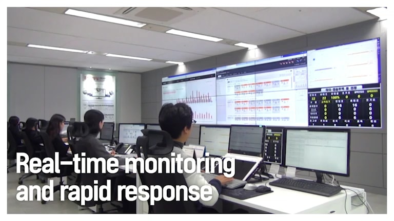 From left to right, a '24' texted circular timer, a monitor-like object, and a database occupy the center, with '365' atop a calendar on the right.