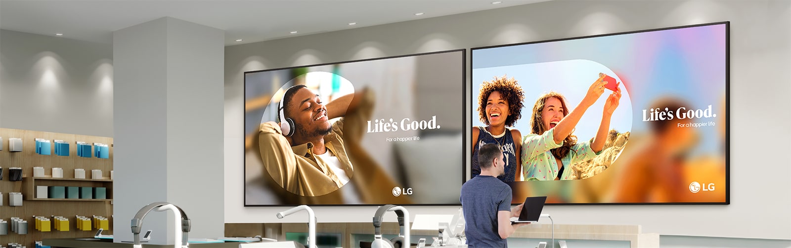 Two UH7Q displays are installed on the wall of the telecom store. The UH7Q has high brightness, making it clearly visible even under the store's bright lighting.