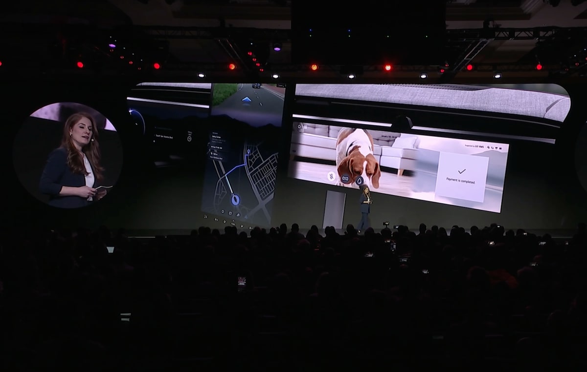 Picture of a woman who addresses a presentation regarding LG Display
