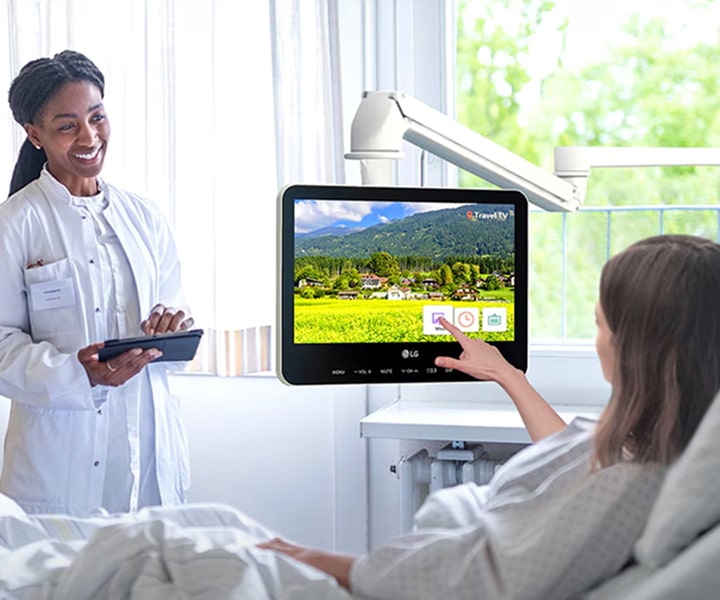 LG Healthcare TV installed in a hospital room, providing personalized entertainment for patients. Smart healthcare display from LG designed to enhance patient comfort and support facility management efficiency.