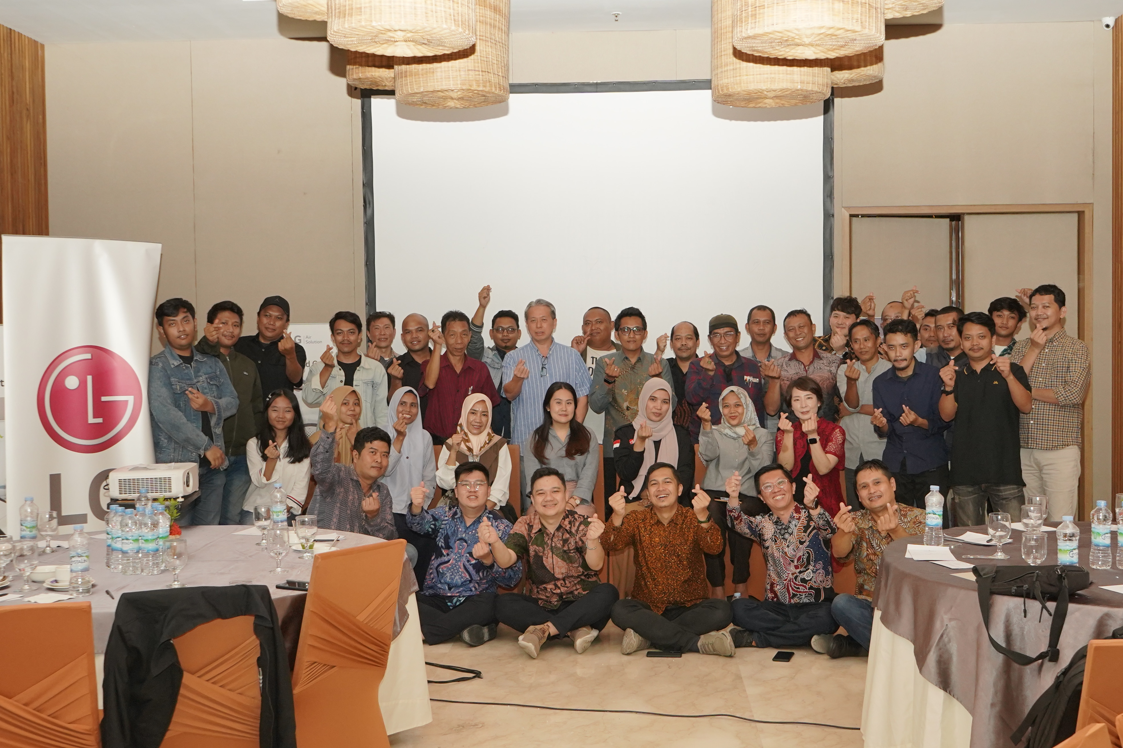 LG SAC Seminar Hadir di Kota Makassar