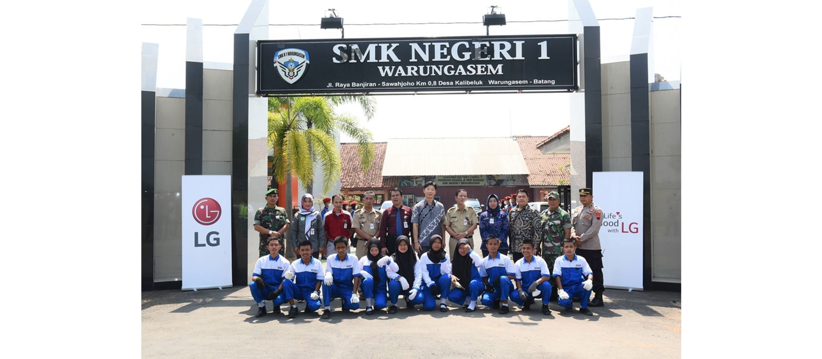 LG Loves School Dukung Pendidikan SMKN 1 Warungasem Batang1