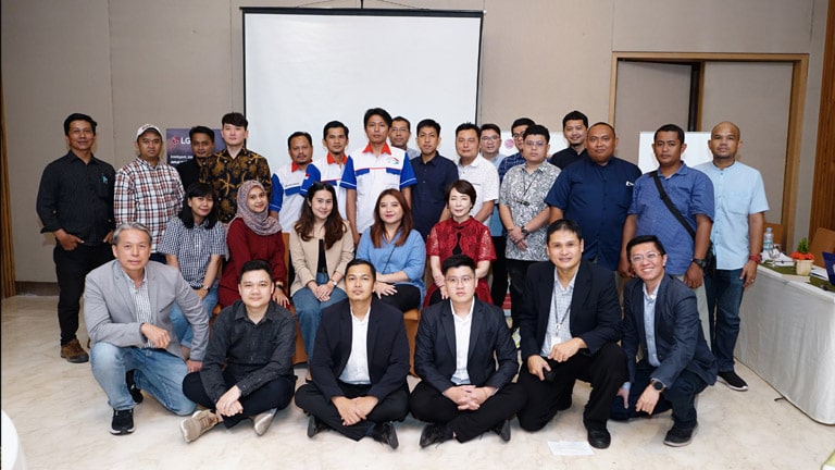 LG SAC Seminar Hadir di Kota Makassar