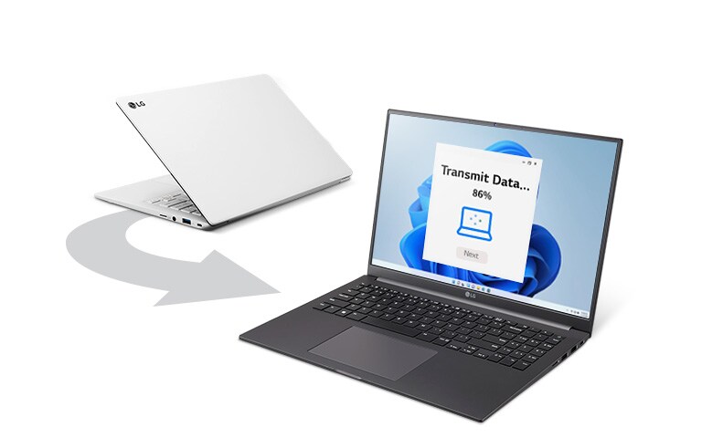 LG 16U70R-G.AH56A2 It shows that the data is being migrated from the previous laptop to UltraPC.