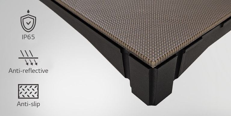 LFCG was developed with a matte anti-slip and anti-reflective surface with IP65 protection.