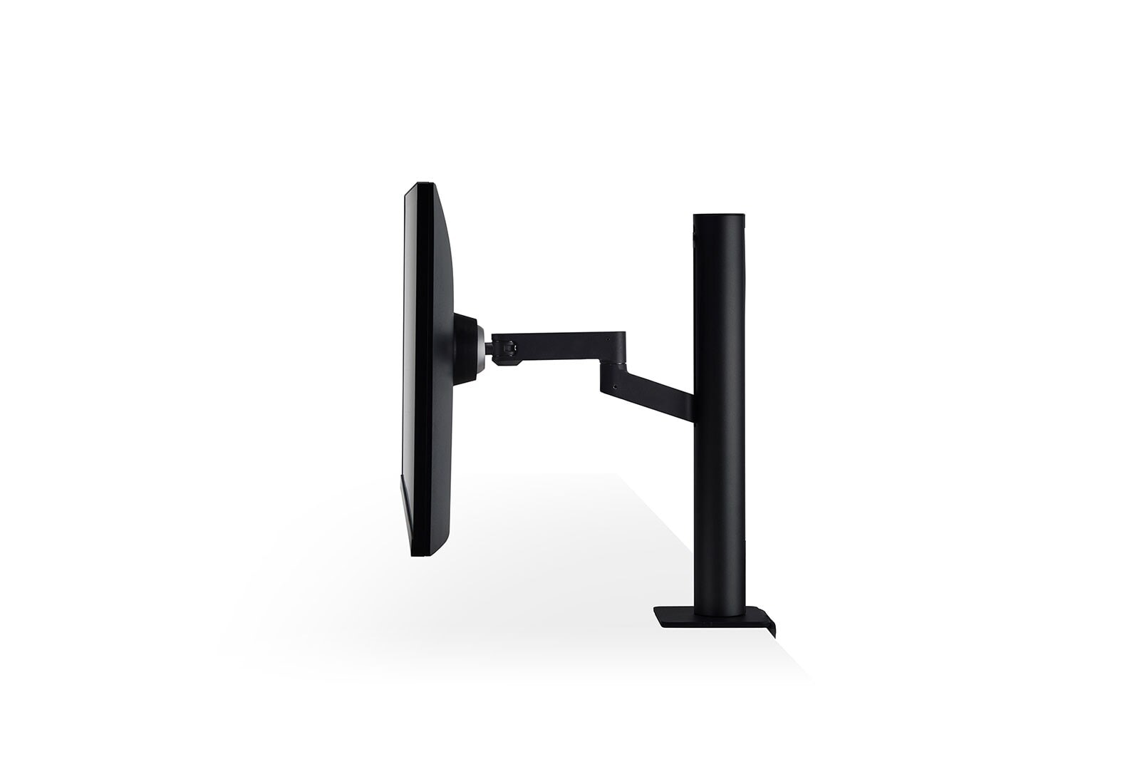 LG  68.58cm (27) QHD Ergo IPS Monitor with USB Type-C™, 27QN880-B