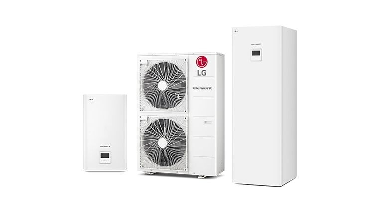 LG THERMA V Split urządzenia prezentowane obok siebie: jednostka wewnętrzna po lewej, podwójna jednostka zewnętrzna na środku oraz zintegrowany zbiornik na wodę po prawej stronie.